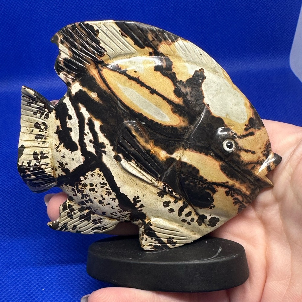 Vintage Picture jasper fish(chipped fin)
